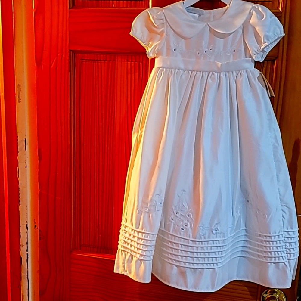 Sage Lauren Collection White Christening Gown Without Hat 9-12 Months
